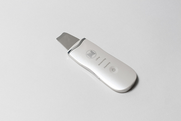 Ультразвуковой прибор для микромассажа и чистки лица D&D UC-01