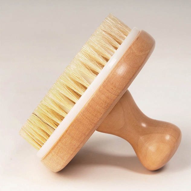 Щетка для сухого массажа CF 0206 круглая с щетиной и зубцами