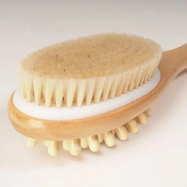 Щетка для сухого массажа CF 0203 двухсторонняя малая с ручкой (средняя жесткость)